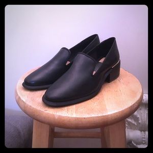 Dolce Vita leather loafer with chunky heel, size 7